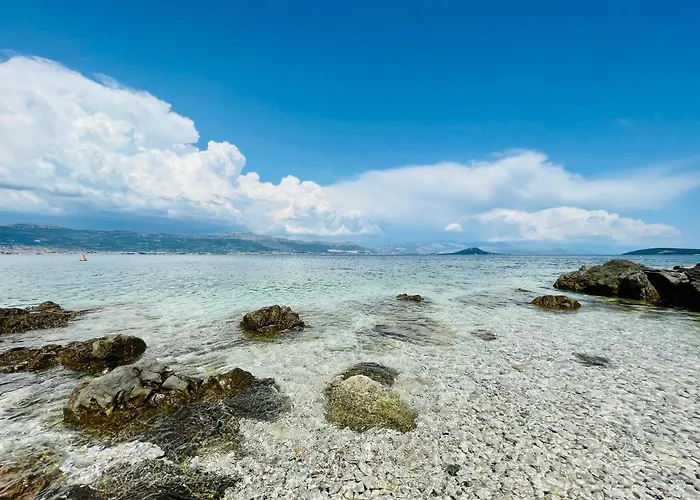 Rovci 1 슬라티네