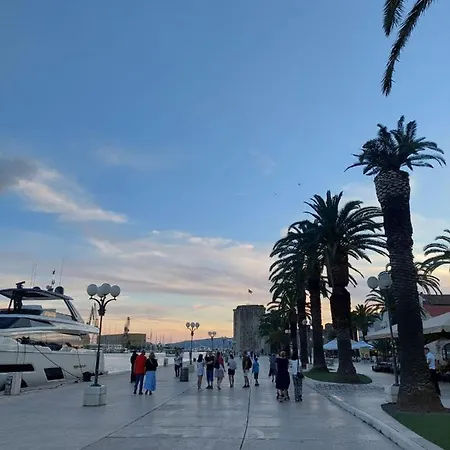 アパート Rovci 1 スラティネ