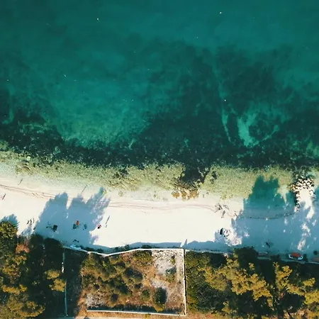 Rovci 1 アパート スラティネ